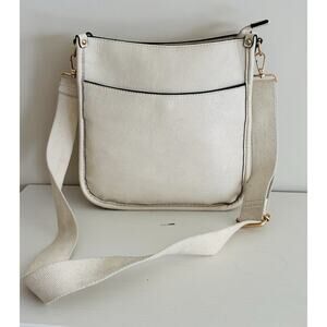 Jen & Co. Chloe Vegan Adjustable/Removable Strap Crossbody Shoulder Bag, Tan